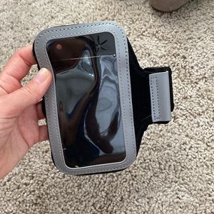 iPhone 10 plus exercise holder